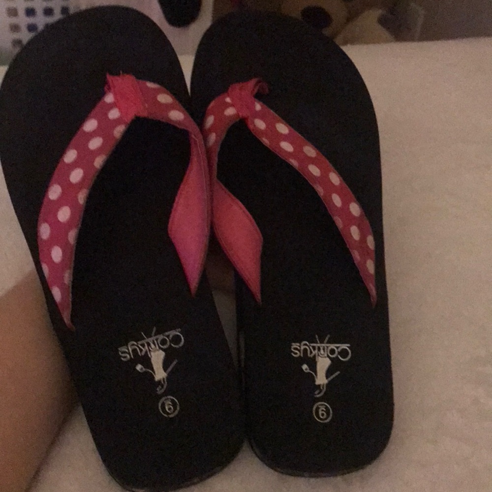 Flip Flops/House Shoes